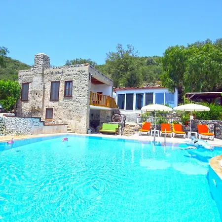 Outstanding With Impressive View And Private Pool Near Historical Area In Fethiye * Кайакёй